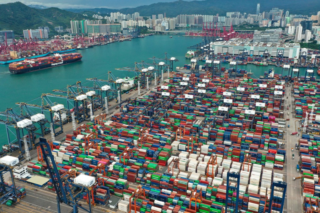Hong Kong’s trade performance will continue to face huge challenges in the near term, the government says. Photo: Winson Wong