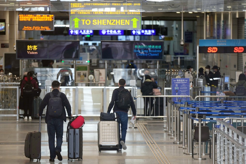 Travellers in Hong Kong wait to cross the border into mainland China on December 26, 2022. Photo: Sam Tsang