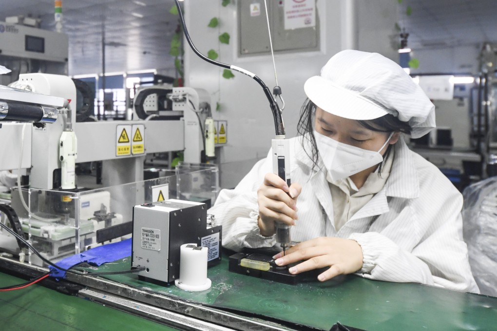China’s Caixin/Markit manufacturing purchasing managers’ index (PMI) fell to 49 in December, down from 49.4 in November, data released on Tuesday showed. Photo: Xinhua
