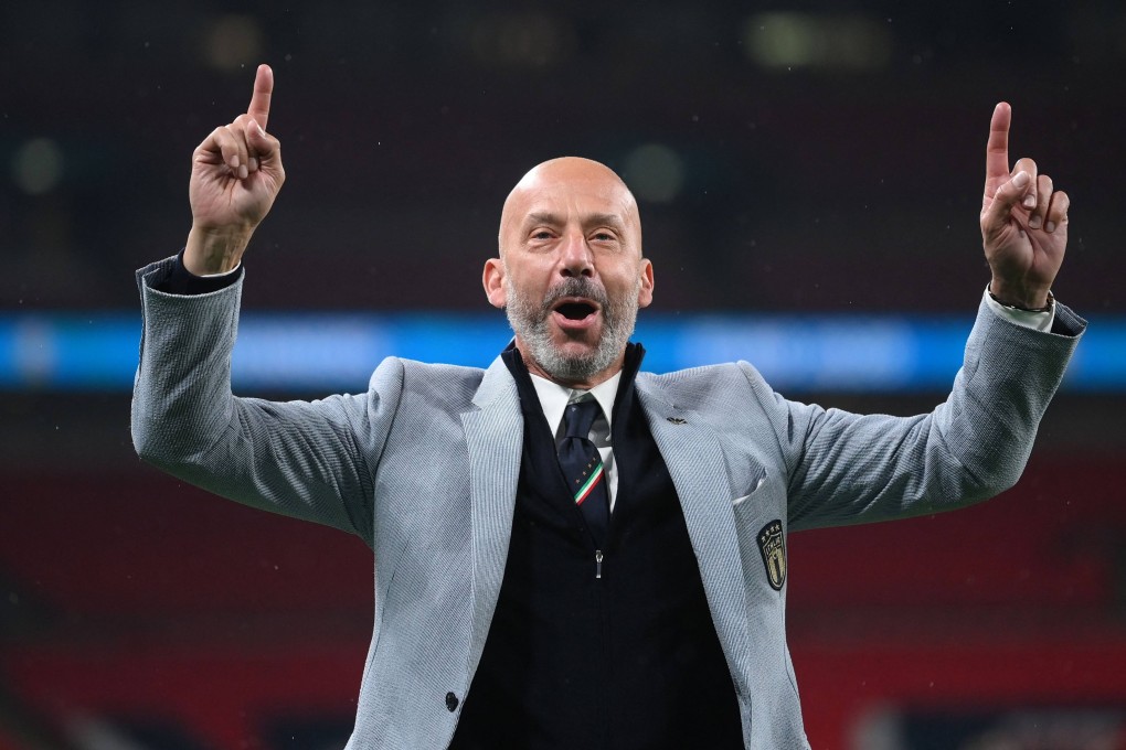 Gianluca Vialli celebrates with supporters after Italy won the Uefa Euro 2020 final. Photo: AFP
