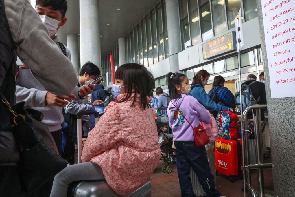 Cross-border travellers at Shenzhen Bay Port in Hong Kong. Photo: K. Y. Cheng