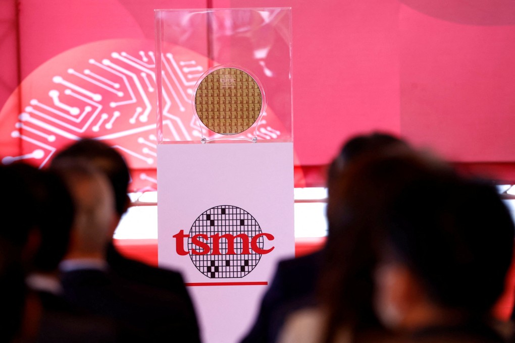 A wafer and TSMC logo at a ceremony marking the start of mass production of advanced 3-nm chips in Tainan, Taiwan, on December 29, 2022. Photo: Reuters