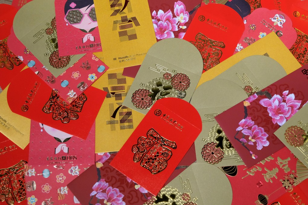 It is a Chinese tradition for companies to give their staff ‘return to work lai see’ on the first working day of the Lunar New Year. Photo: Fung Chang