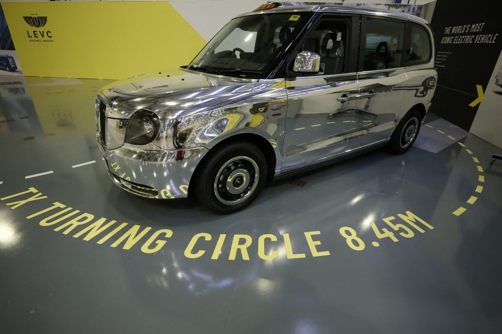 A special silver TX electric taxi made for the platinum jubilee celebrations is seen in LEVC’s factory in Coventry, Britain. Photo: Reuters
