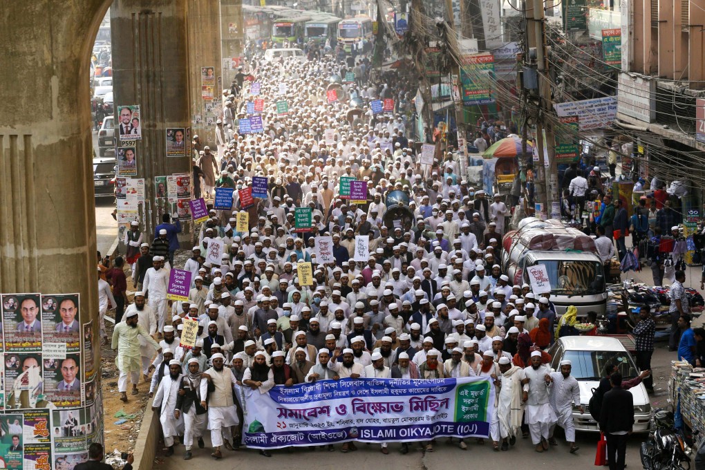 Members of Islamist party “Islami Oikyojote”  demonstrate demanding the National Curriculum and Textbook Board scrap changes in the transgender inclusive books for schools in Dhaka, Bangladesh. Photo: AFP