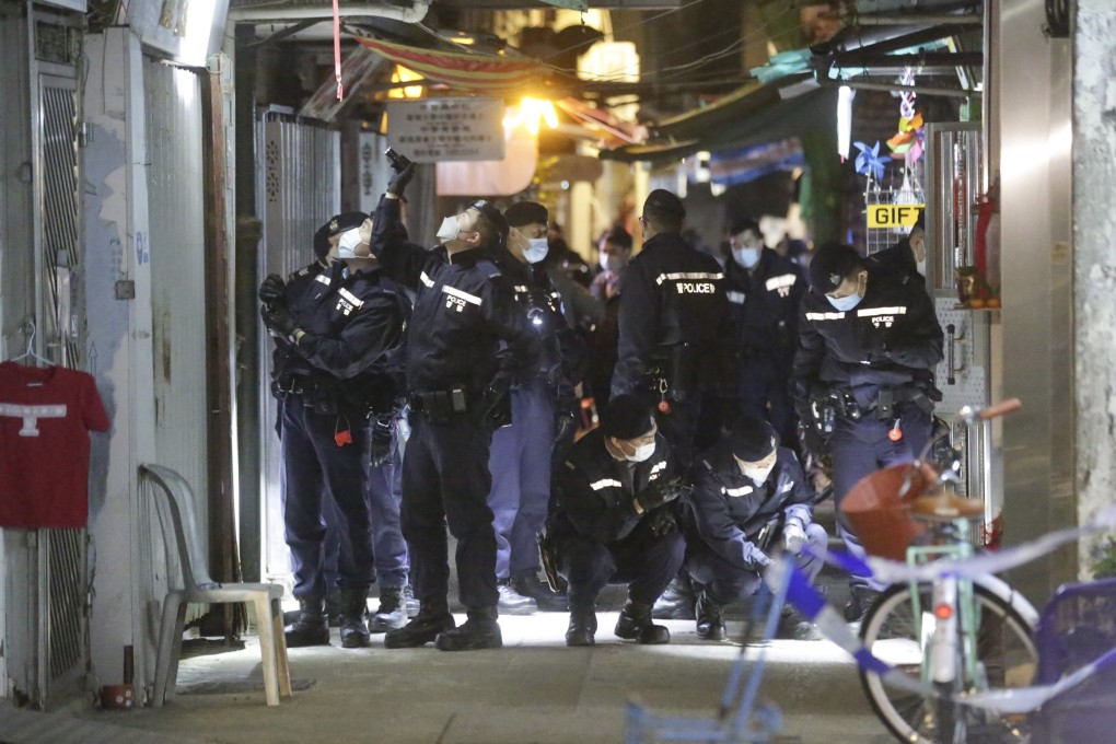 Hong Kong police investigate the alleged attack on an officer on Peng Chau. Photo: Handout