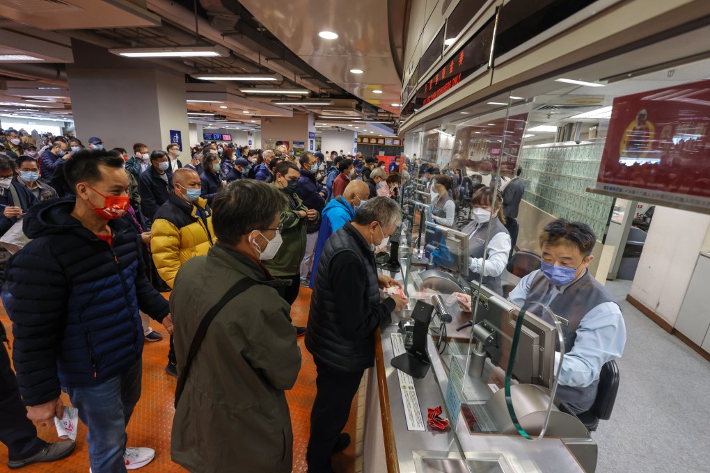 Crowds flock to the Sha Tin Racecourse during Lunar New Year. Photo: Yik Yeung-man