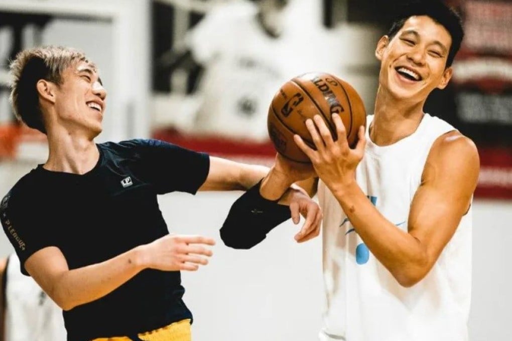 Jeremy Lin (right) and his younger brother Joseph Lin.