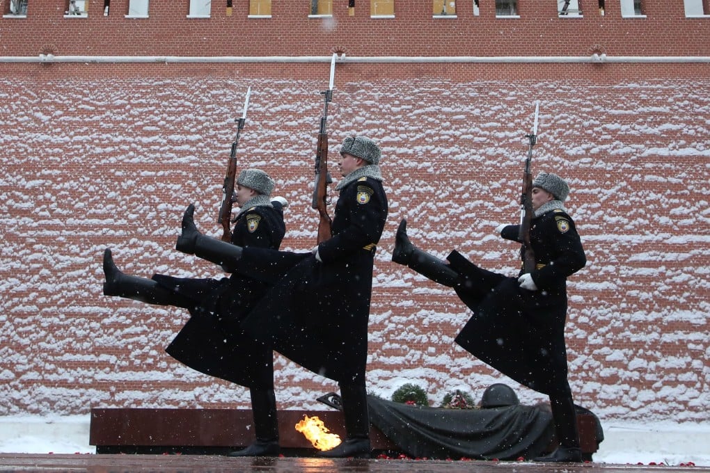 Russian honour guards march in front of the Tomb of the Unknown Soldier in Moscow. Russia is marking the 80th anniversary of the end of the Battle of Stalingrad, a turning point in World War II. Photo: EPA-EFE
