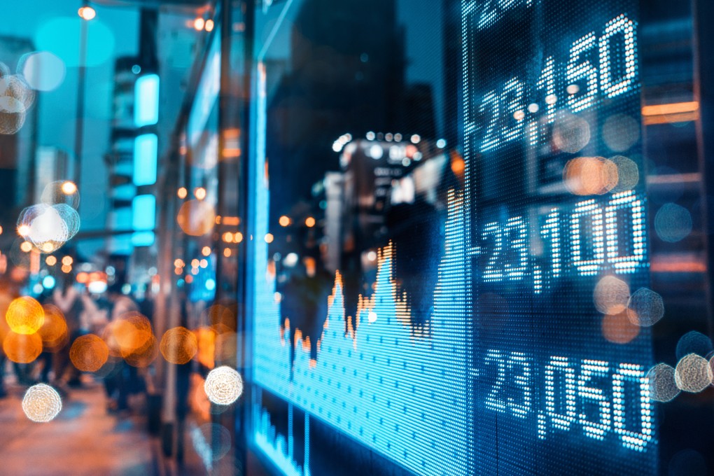 Mainland investors are selling to the rally in Hong Kong stocks. Photo: Shutterstock Images