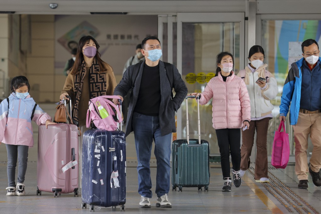 Travellers arrive in Hong Kong from mainland China at Shenzhen Bay border. Photo: Jelly Tse