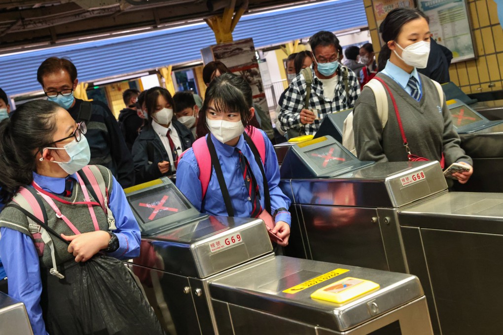 Cross-border students return to school for the first time since the Hong Kong-mainland border fully reopened. Photo: K. Y. Cheng