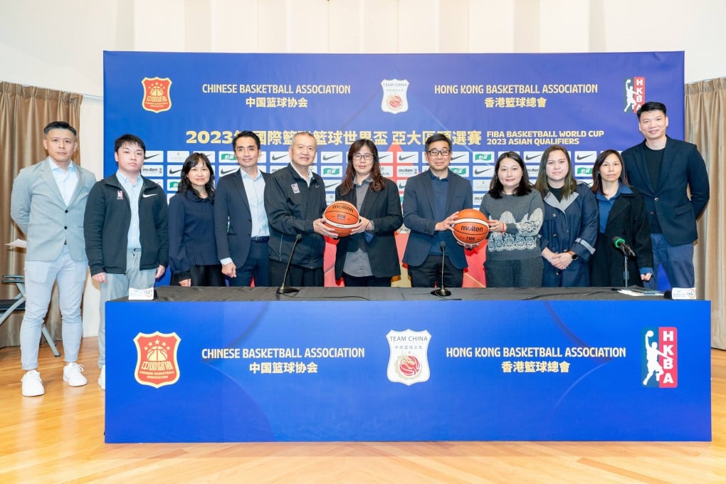 Members of the event organising team posed with Paul Cheng Ching-wan, acting sports commissioner (fifth from right) at the press conference.