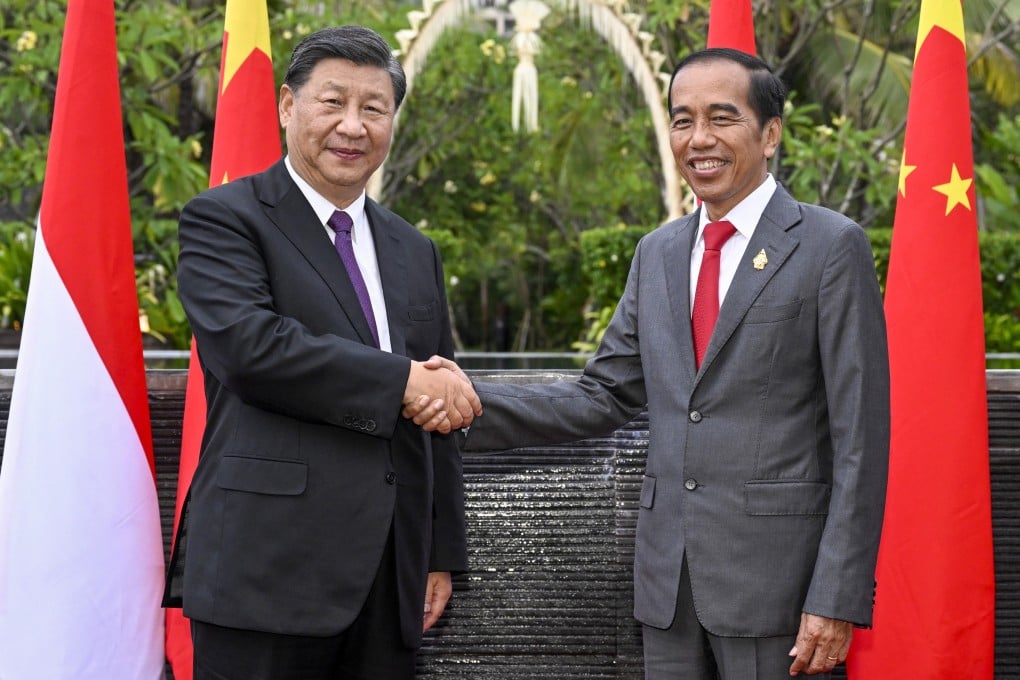 Chinese President Xi Jinping shakes hands with Indonesian President Joko Widodo in at the G20 Bali summit in November. Photo: Xinhua