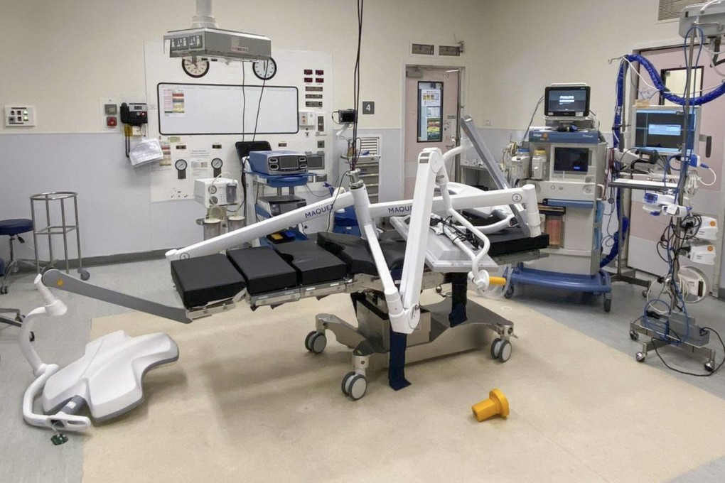 A surgical lamp fell in an operating theatre at the the United Christian Hospital on Saturday. Photo: Handout