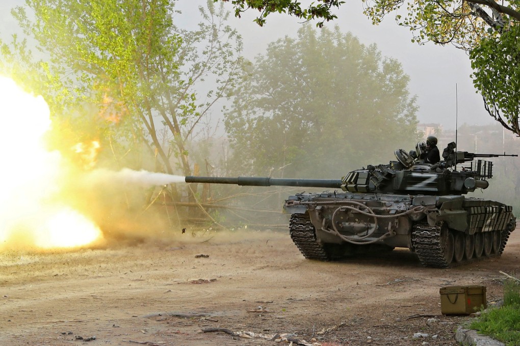 China has rejected any suggestion that is considering arming Russian troops. Photo: Reuters