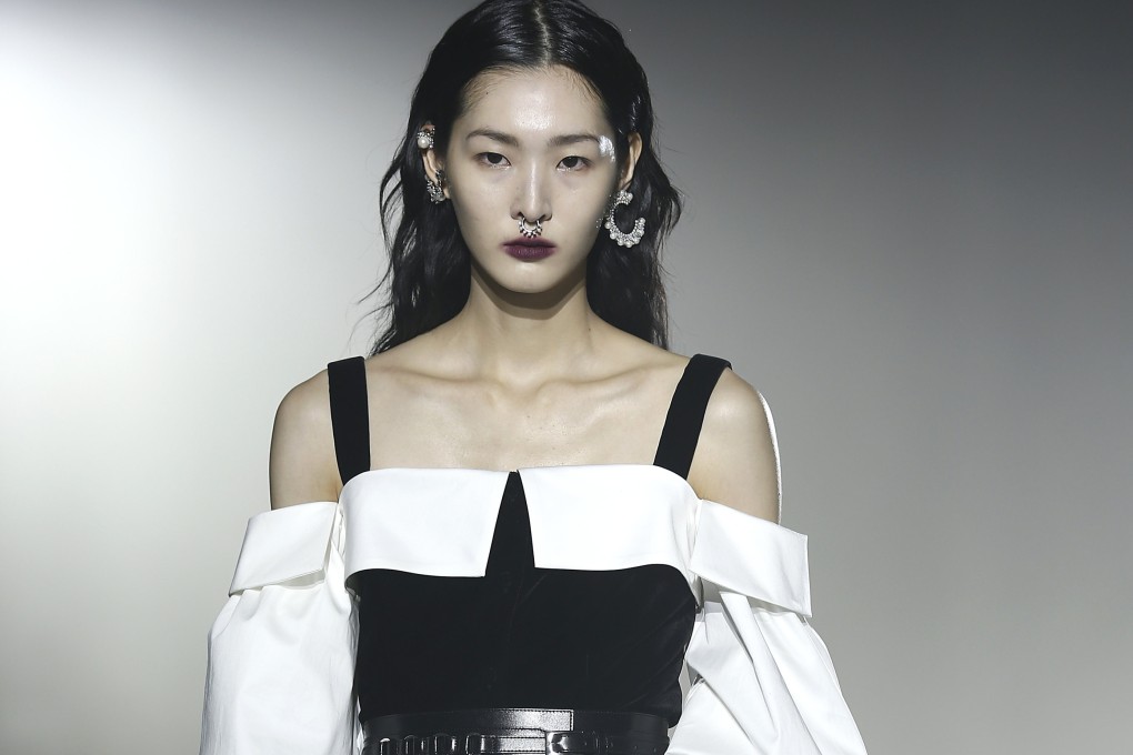 A model walks the runway wearing Adeam, by Japanese designer Hanako Maeda, during New York Fashion Week in February 2023. Photo: Getty Images