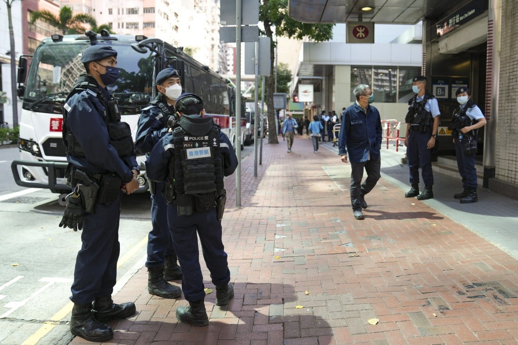 Police officers in Wan Chai. Photo: Sam Tsang