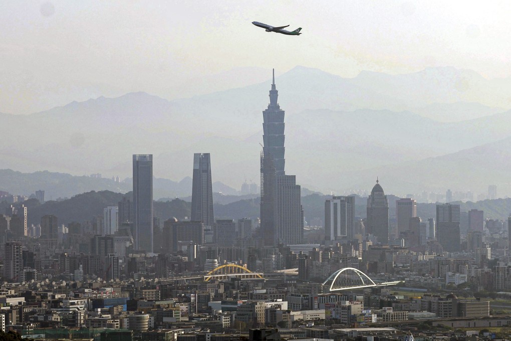 Flights between Taiwan and mainland China will increase to 209 per week, with Taiwanese airlines operating just over half of them. Photo: CNA