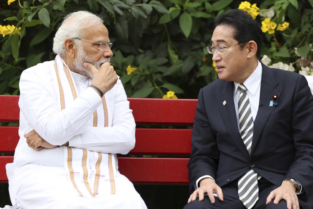 Indian Prime Minister Narendra Modi (left) talks with Japanese Prime Minister Fumio Kishida. Photo: dpa