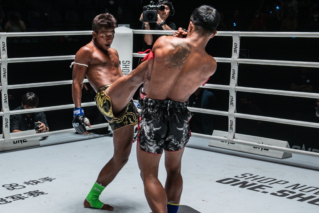 Thailand’s Theptaksin Sor Sornsing lands a kick on Yodkritsada Sor Sommai. Photos: ONE Championship.