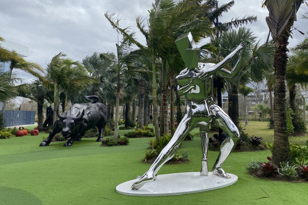 The Lake Nona Wave Hotel in Orlando, Florida, has a sculpture garden featuring, among other artworks, one of Arturo Di Modica’s four bronze Charging Bulls, the most famous of which can be found on New York’s Wall Street. Photo: Tamara Hinson