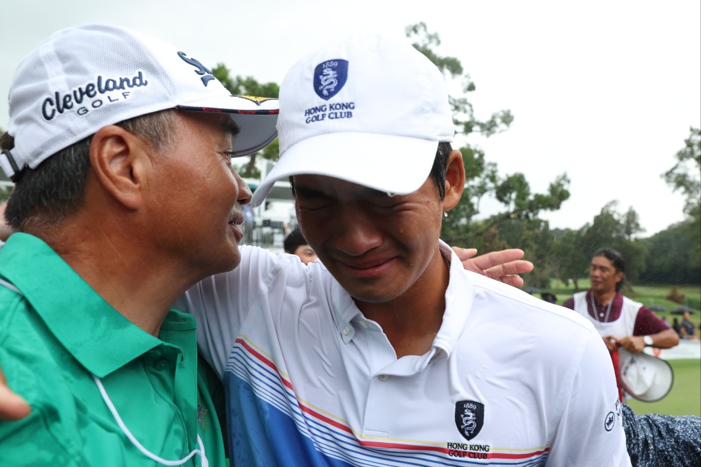 Taichi Kho of Hong Kong (right) embraces his father Victor after winning the World City Championship. Photo: Yik Yeung-man