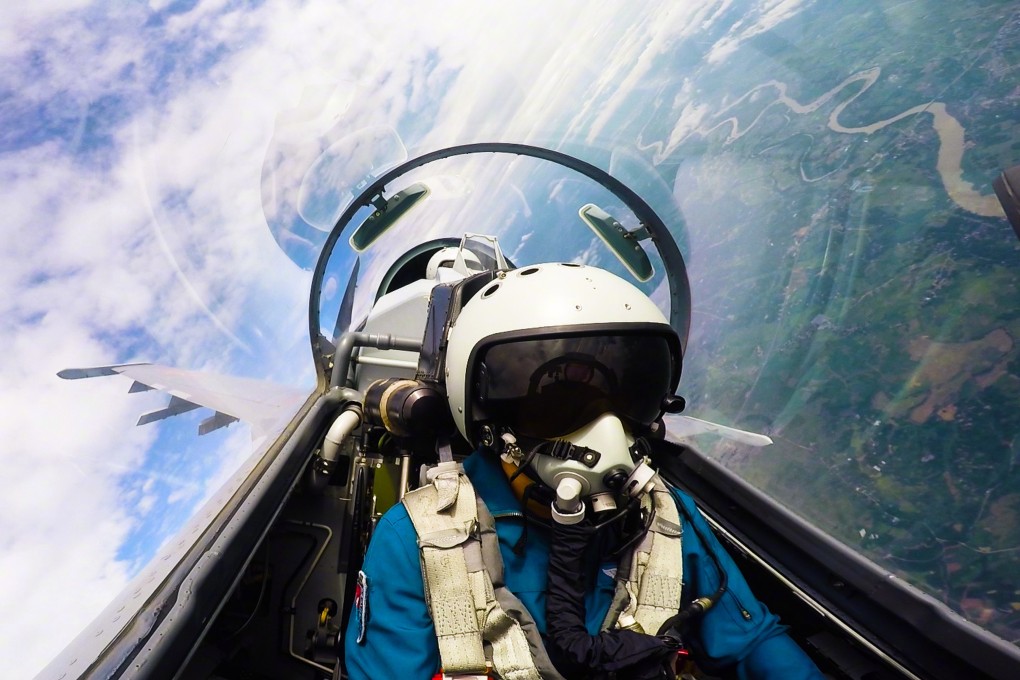 China’s navy needs more fighter jet pilots for its growing fleet of aircraft carriers. Photo: Weibo