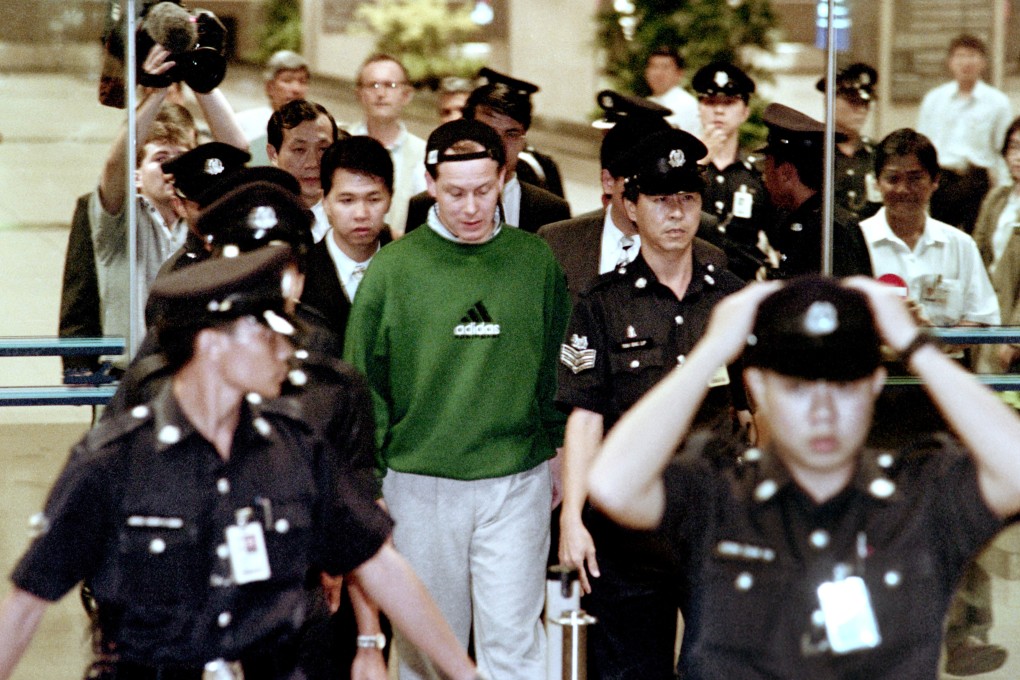 Rogue trader Nick Leeson arrives at Singapore’s Changi airport on November 23, 1995, after being expelled by Germany to stand trial on charges of fraud and forgery over the collapse of Barings Bank, Britain’s oldest merchant bank. Photo: AFP