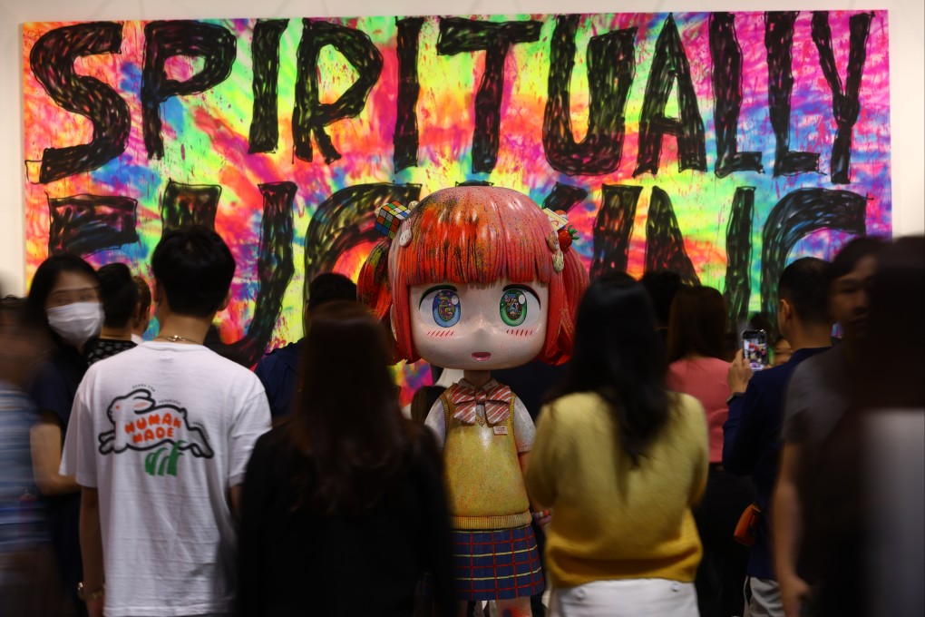 Visitors crowd Tokyo’s Kaikai Kiki Gallery at Art Basel Hong Kong on its last day, at the Hong Kong Convention and Exhibition Centre in Wan Chai, on March 25. Photo: Dickson Lee