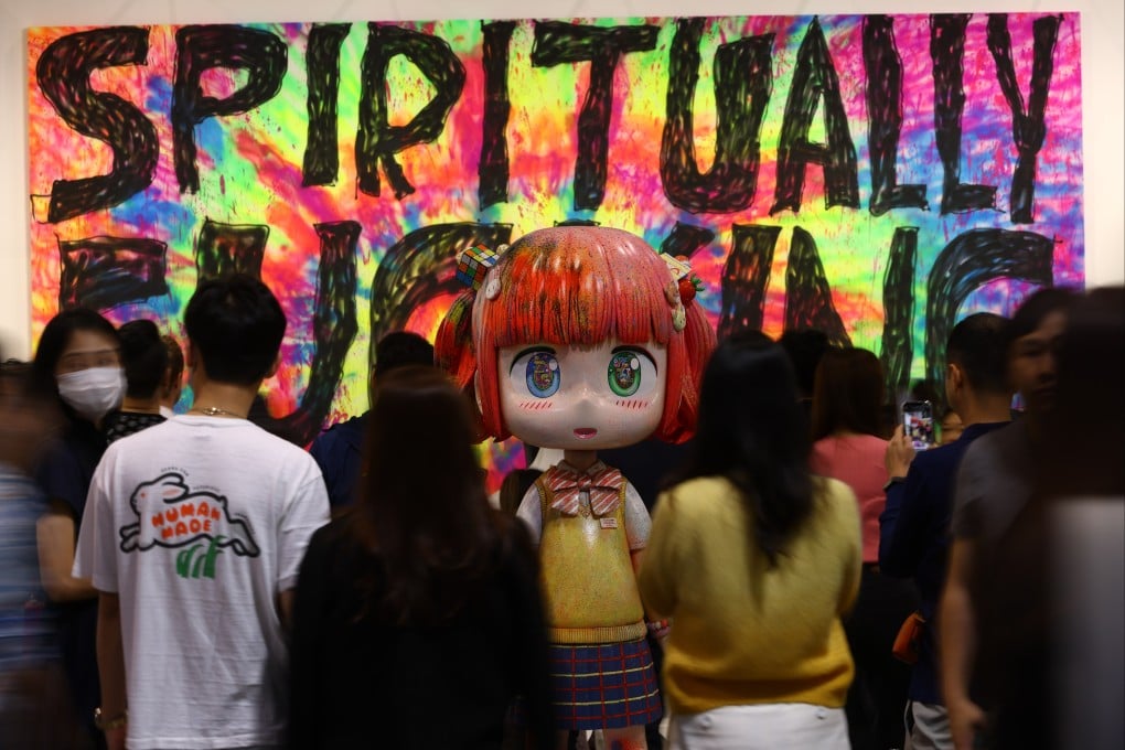 Visitors crowd Tokyo’s Kaikai Kiki Gallery at Art Basel Hong Kong on its last day, at the Hong Kong Convention and Exhibition Centre in Wan Chai, on March 25. Photo: Dickson Lee
