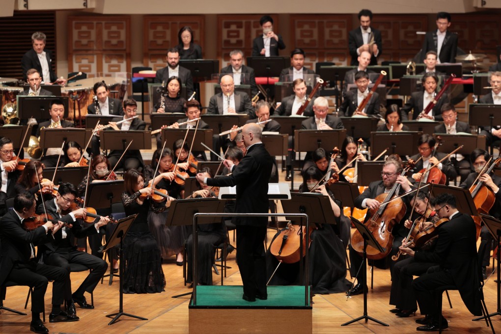 Estonian conductor Paavo Järvi directed the HK Phil in a superb account of Jean Sibelius’ Fifth Symphony, a sumptuous performance of a “symphonic fragment” from a Richard Strauss ballet score and a no-holds-barred Liszt Piano Concerto No 2 with Zee Zee as soloist. Photo: Keith Hiro/HK Phil