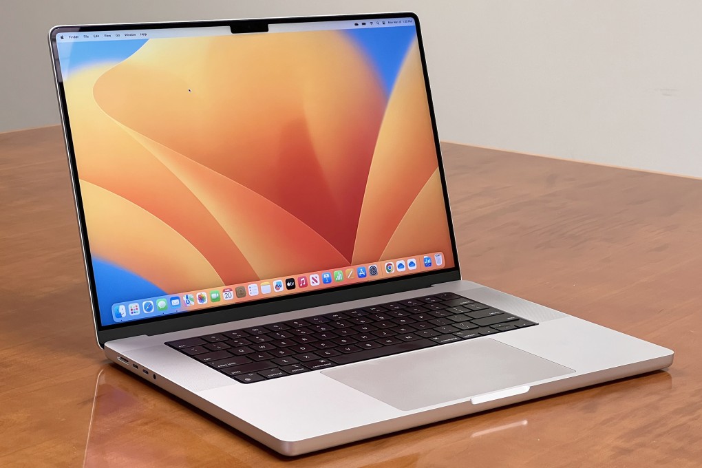 Apple is reportedly in talks with suppliers to move some MacBook production to Vietnam. Photo: TNS