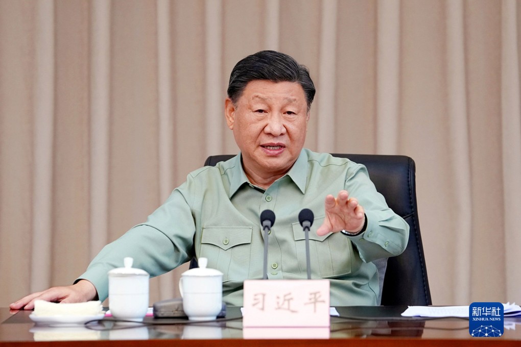 Xi Jinping toured a naval base in Guangdong province on Wednesday. Photo: Xinhua