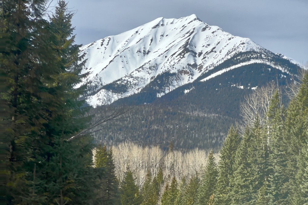 Two long-distance train rides across Canada’s British Columbia, on the plush Canadian and more utilitarian Skeena, take passengers past snowy mountains, frozen rivers and the Great Plains. Photo: Peter Neville-Hadley
