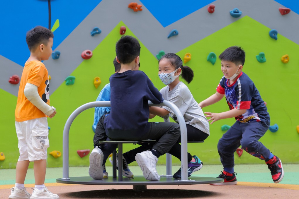 Children and the elderly among the high risk groups for flu as medical experts say vaccination offers the best protection. Photo: Jelly Tse