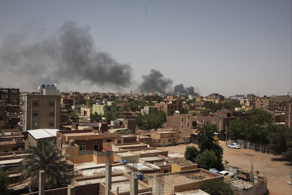 Fighting between the factions in Khartoum continued Photo: AP
