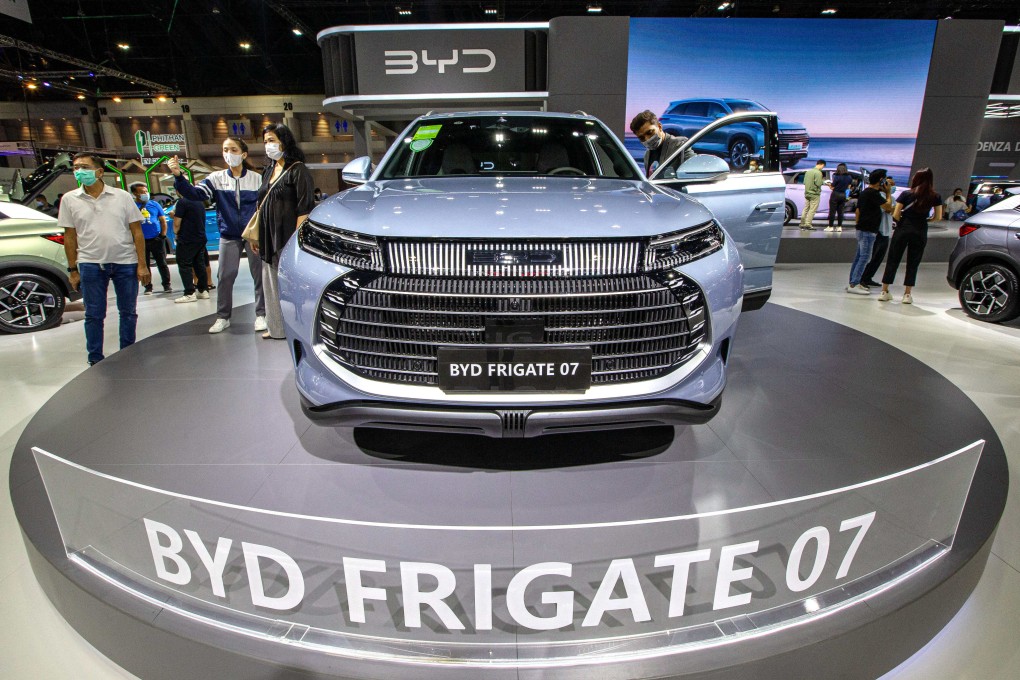 Visitors look at a BYD Frigate 07 SUV during the 44th Bangkok International Motor Show in Bangkok on March 22, 2023. Photo: Xinhua