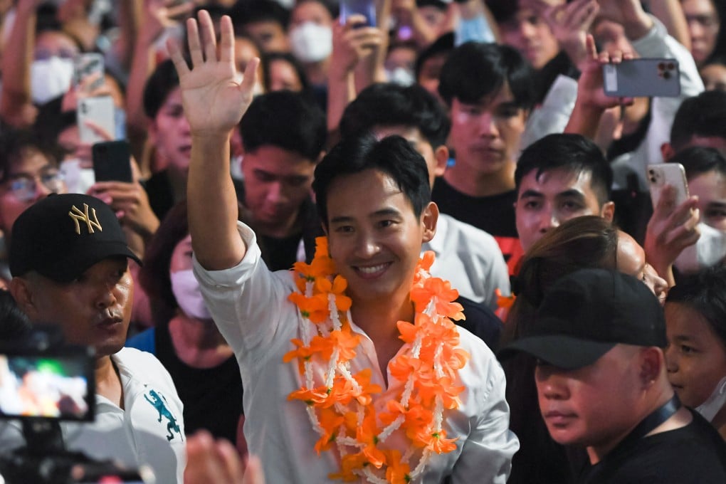 Pita Limjaroenrat from the Move Forward Party waves to supporters during an election campaign rally in Bangkok. Photo: Reuters