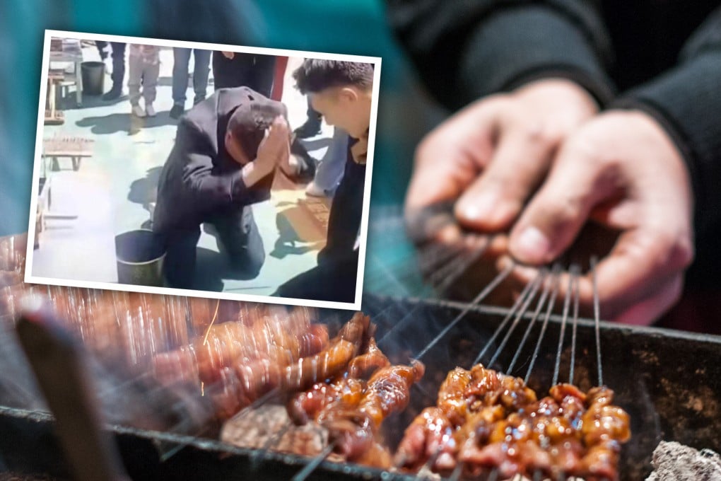 Millions of people on mainland social media have viewed a video of a restaurant owner in China kneeling in front of a disappointed customer and begging for forgiveness. Photo: SCMP composite/Weibo