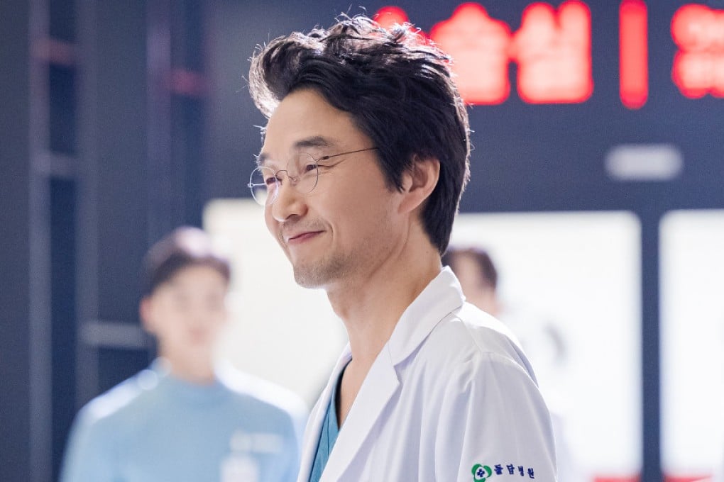 Han Suk-kyu is back as surgeon ‘Master Kim’ (above) in the third series of K-drama “Dr. Romantic”, performing surgical miracles once again.