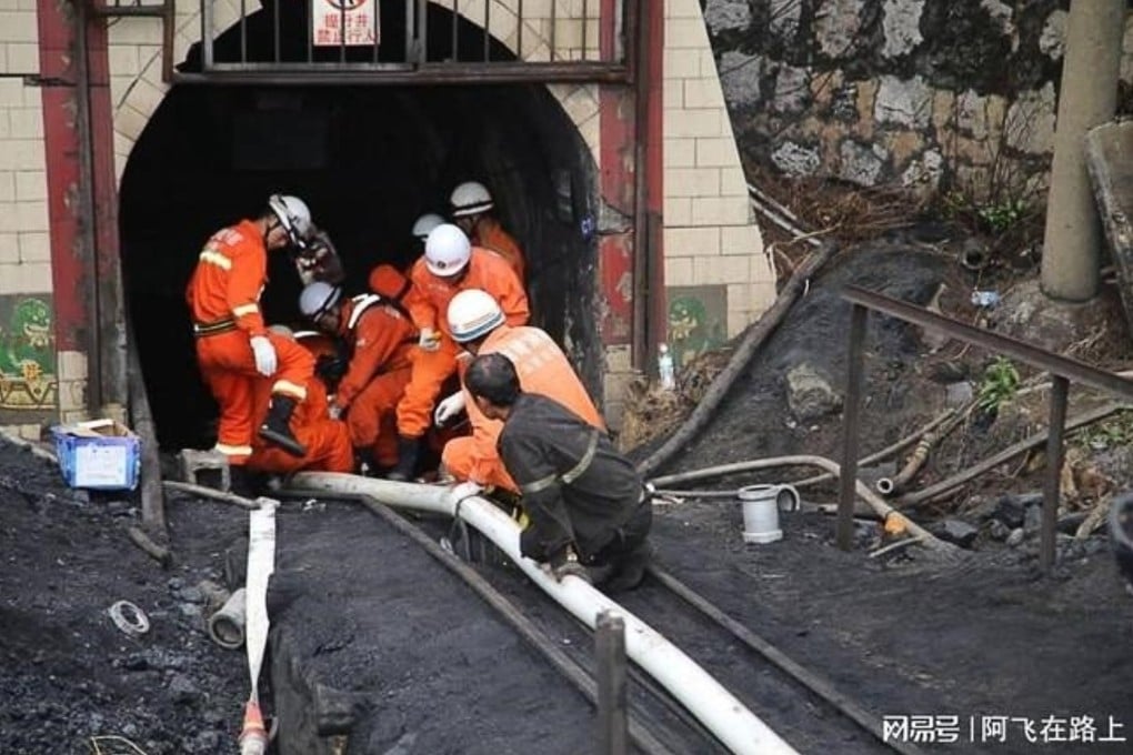 Rescuers found the body of a miner who was not listed as missing at the site of the accident. Photo: Weibo