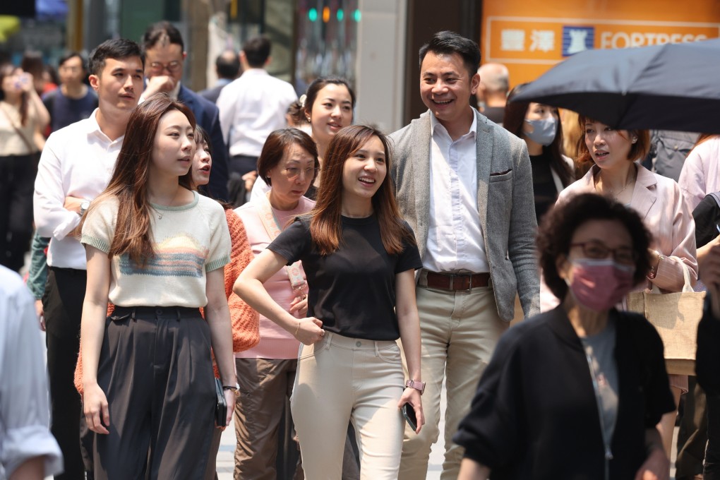 Commuters in Central on April 6. Many of us take for granted Hong Kong’s quality of life and high standard of living. Meanwhile, Singapore’s rapidly rising cost of living has left many foreign residents reassessing their options. Photo: Yik Yeung-man
