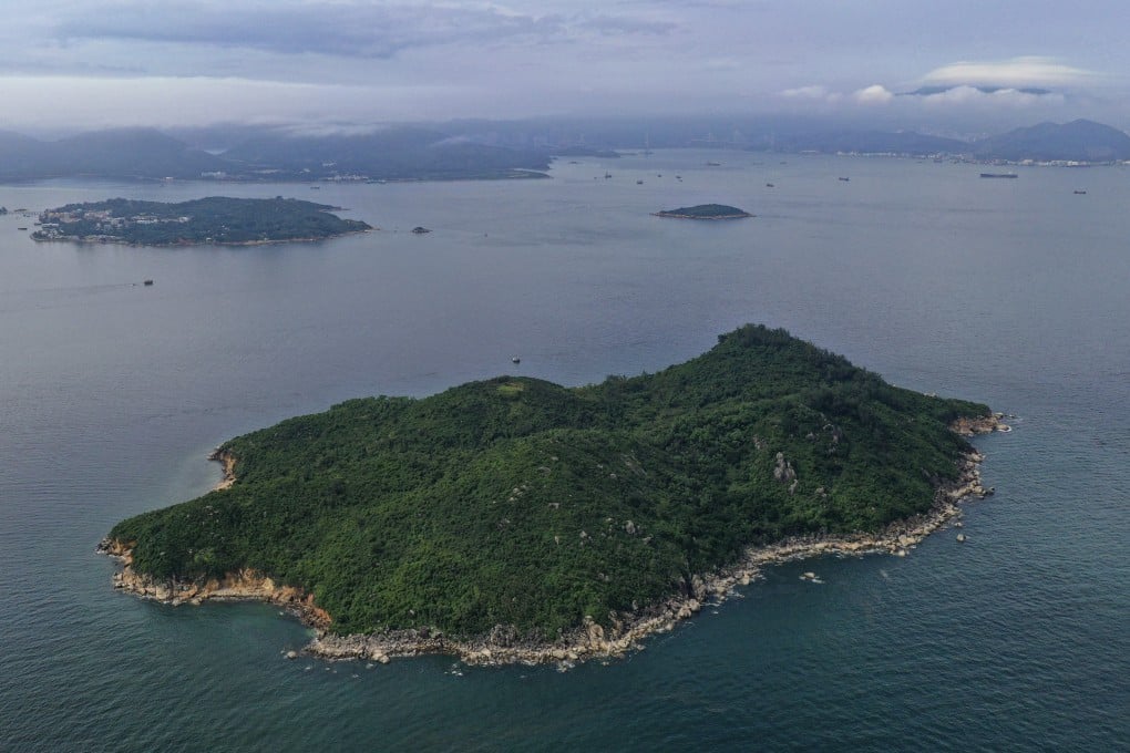 Artificial islands off Lantau will be built near Sunshine Island, Peng Chau (back left) Siu Kai Yi Chau (Back right) Near Lantau Island. Photo: SCMP/Martin Chan
