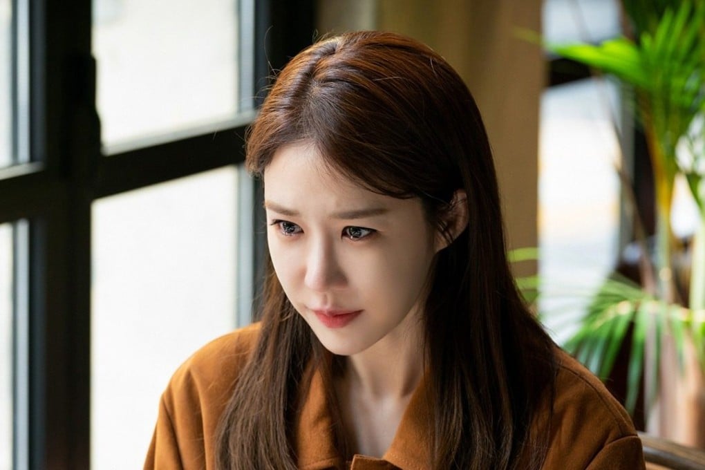 In Korean drama True to Love, the lead character Bo-ra (played by Yoo In-na, above) compared the importance of make-with the plight of prisoners in Auschwitz Nazi concentration camp.