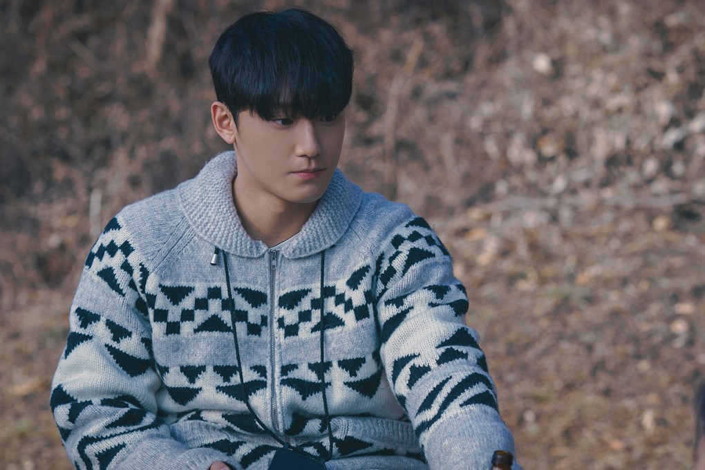 Lee Do-hyun (above) plays a successful prosecutor in K-drama “Good Bad Mother” who has to return, physically and mentally handicapped, to his previously domineering mother