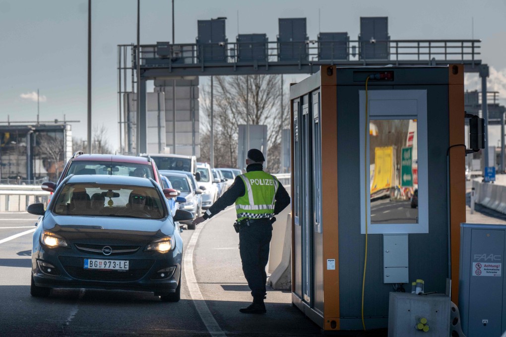 An Austrian border policeman at the Austro-Hungarian border in Nickelsdorf, Austria, near Hegyeshalom, Hungary. Photo: AFP