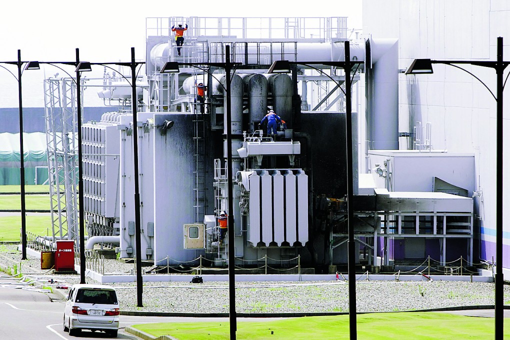 More than three dozen papers from the world’s largest nuclear power plant in Kashiwazaki, Japan are unaccounted for after an employee placed a stack of documents on top of a car before driving off and losing them. Photo: Reuters