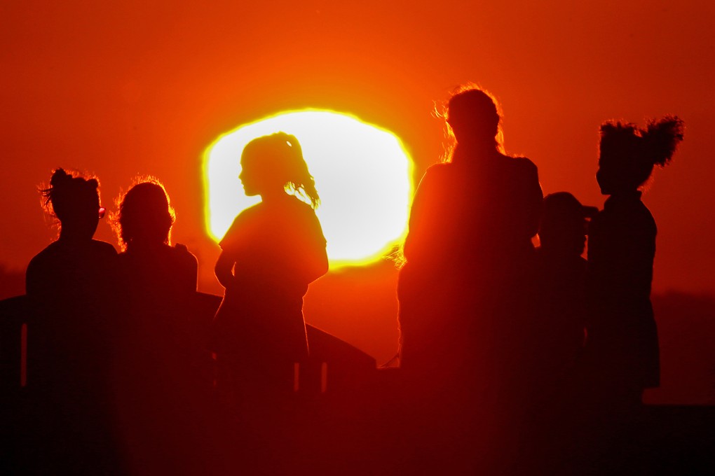 For every 0.1 degree Celsius of warming above present levels, about 140 million more people will be exposed to dangerous heat, according to a study. Photo: Los Angeles Times/TNS