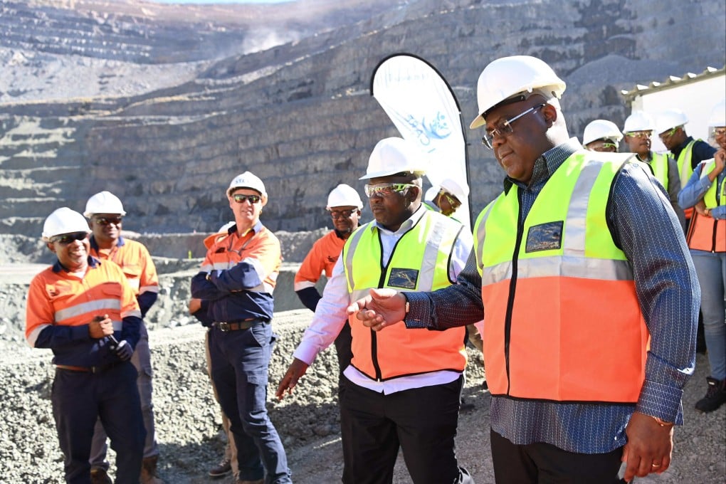 After a previous mining contract was resolved with China, observers say Congo President Félix Tshisekedi (right) will try to remedy the Sicomines deal during his visit to Beijing. Photo: AFP
